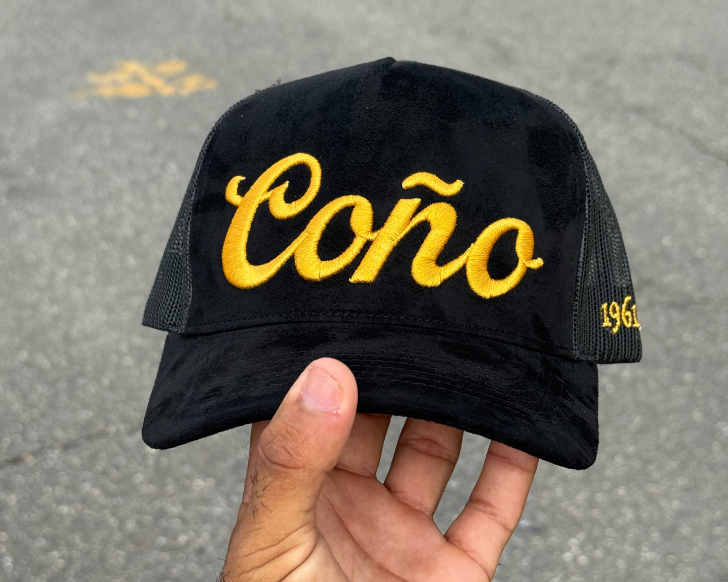 Coño "Gold Reserva" Trucker